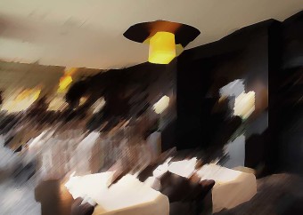 Restaurant lounge